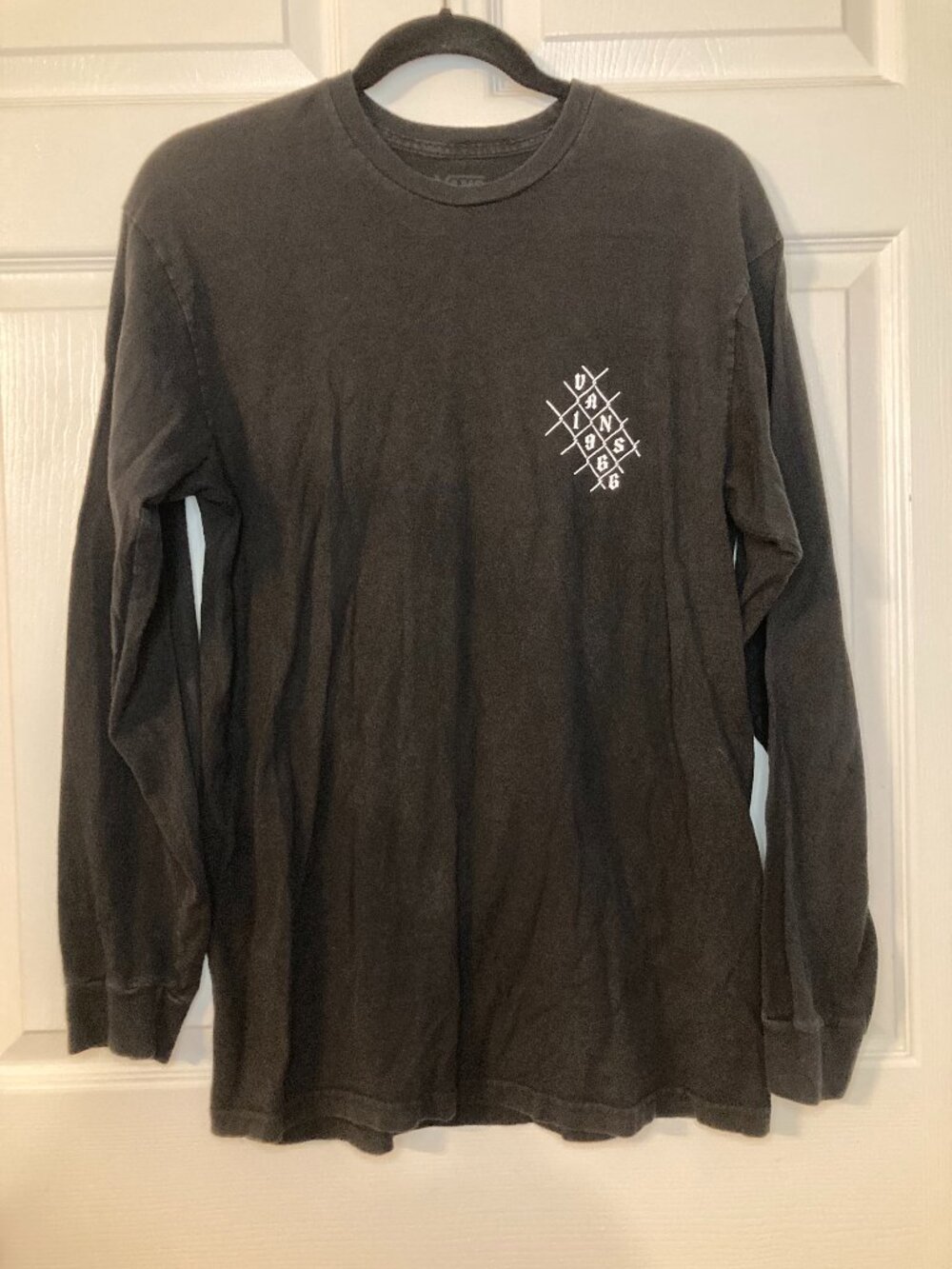 VANS Men's Black Logo Snake Graphic Long Sleeve T-Shirt - 100% Cotton - Size M